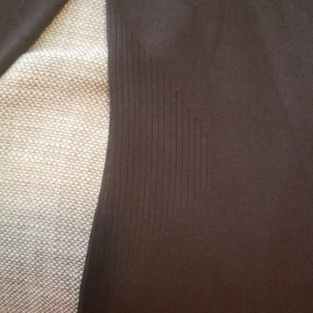 Sweater - Picture 3 of 5